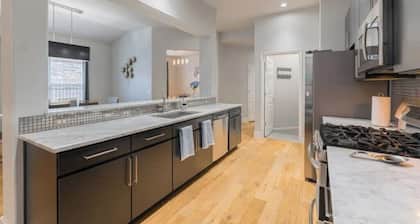 New POOL & SPA + Pergola & BBQ modern 1 story home