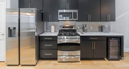 New POOL & SPA + Pergola & BBQ modern 1 story home