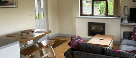 Cottage | Living area