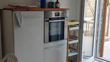 開放式客房 (Beach Apartments Šolta - Studio Apar) | 私人廚房 | 電冰箱