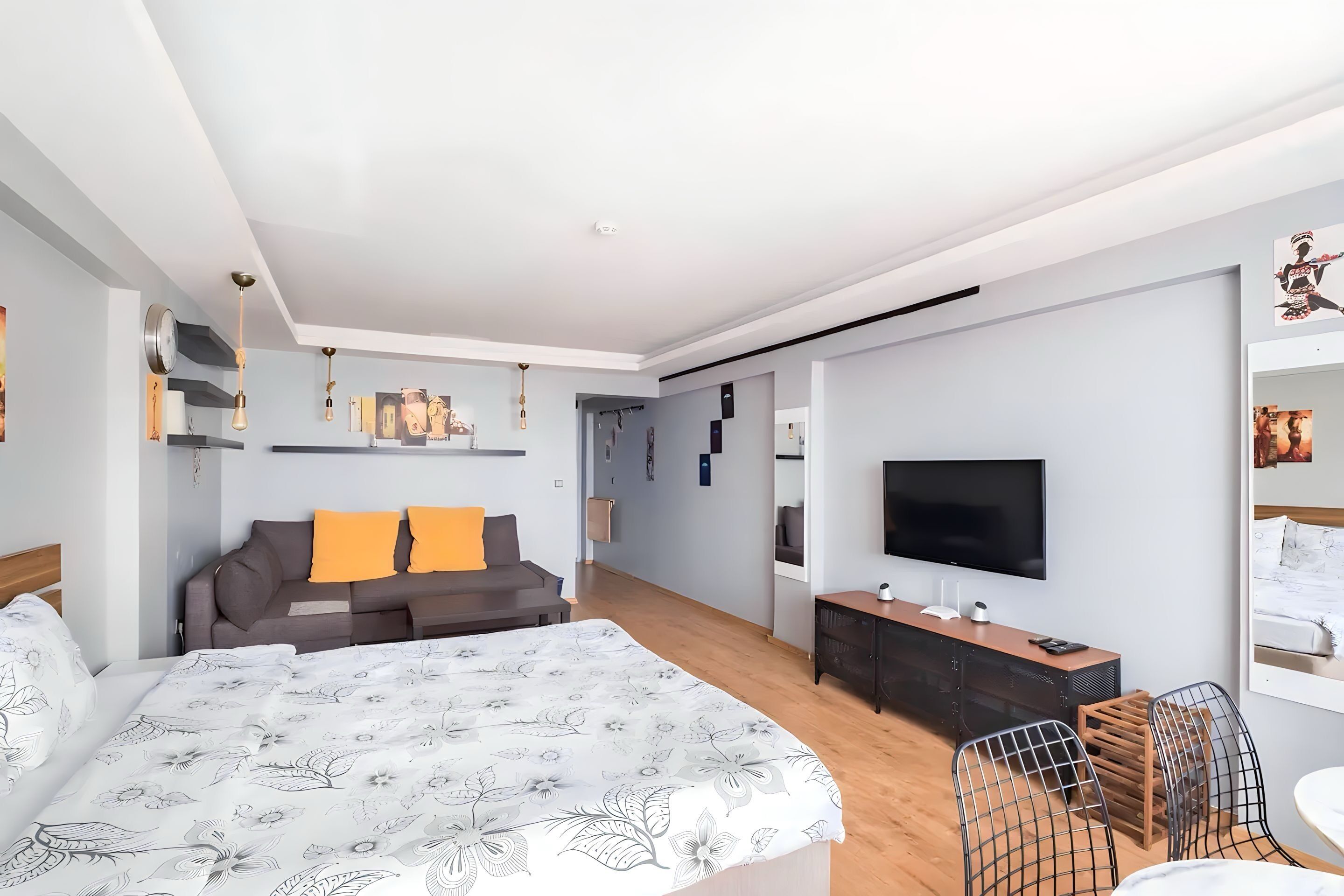 1 bedroom, iron/ironing board, free WiFi