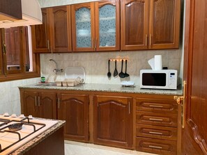 Private kitchen - Miramar Martil apartment 3 min to the beach (Martil)