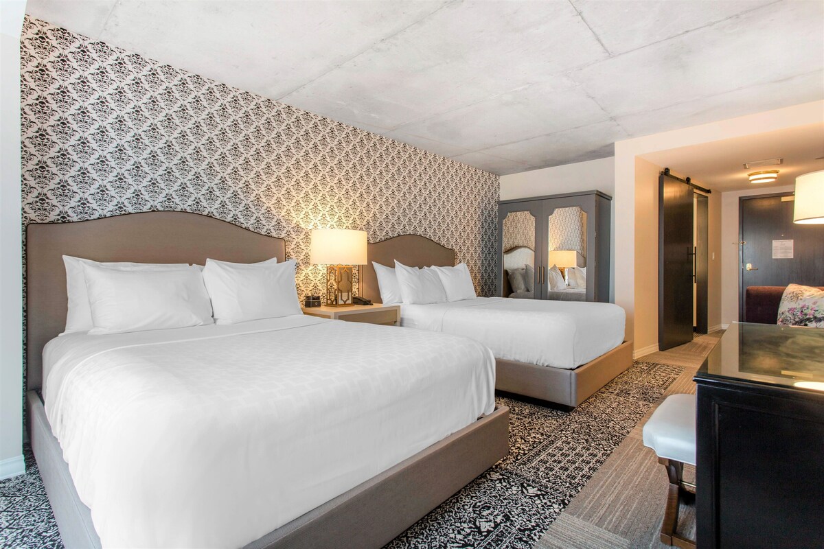 Have a Hassle-Free Stay! Pet-friendly Property, Near Lafayette Square!