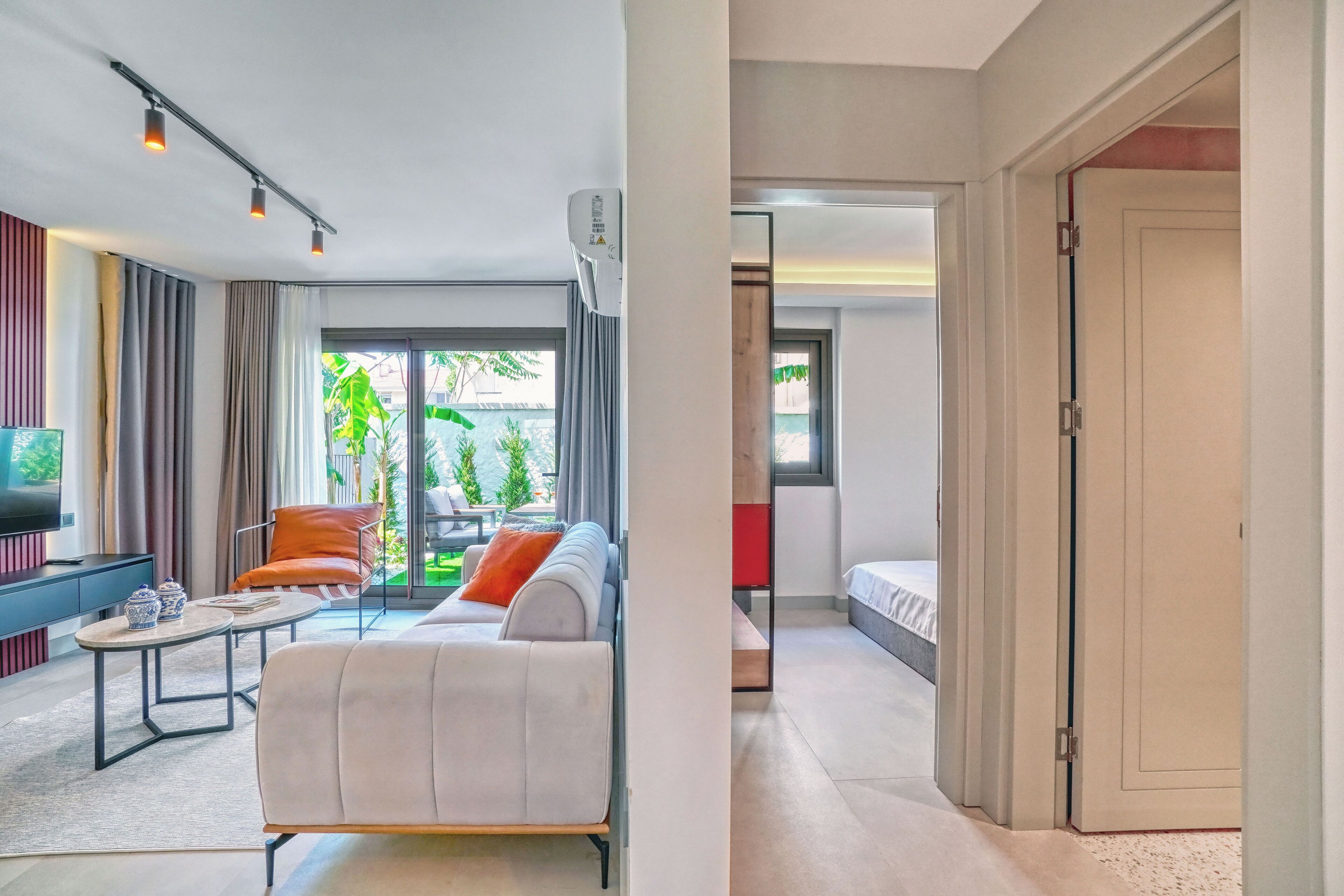 Ropa de cama de alta calidad y escritorio 