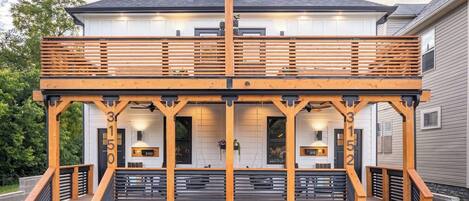 المنشأة من الخارج