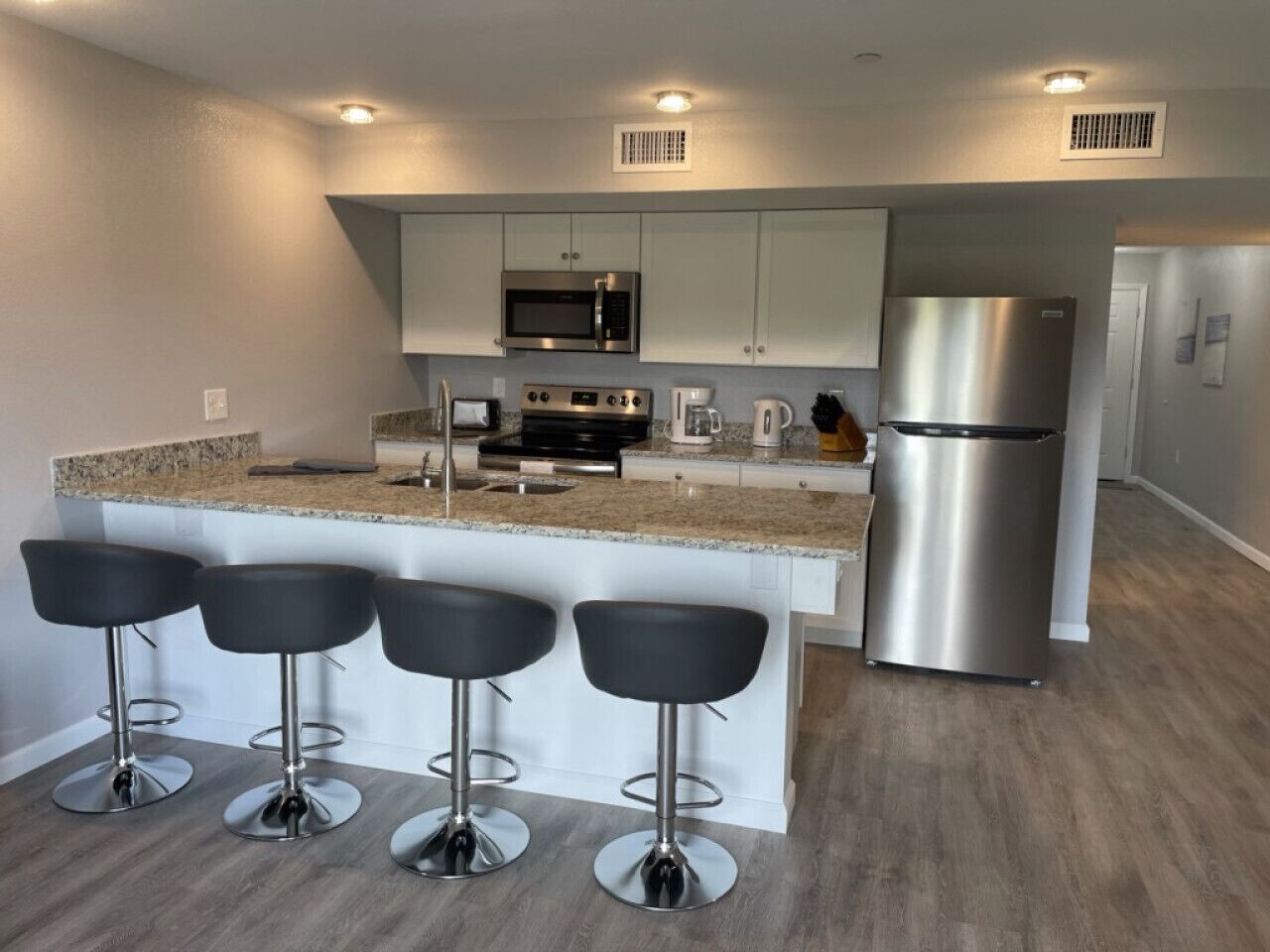 Beautiful, Brand New 2 Bedroom / 2 Bathroom Condos at The Retreat at Regal Palms