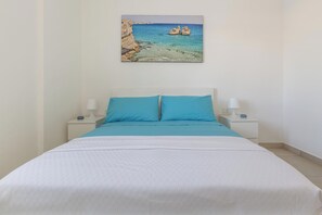 1 bedroom, iron/ironing board, Internet