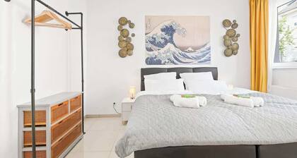 Lemon3: Garden, Gym & Great Kitchen