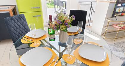 Lemon3: Privater Garten mit Grill in Top Lage mit Kleinem Gym und Toller Küche