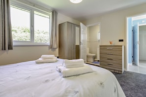 2 chambres, Wi-Fi gratuit, draps fournis
