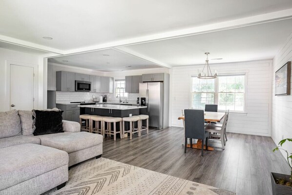 Interior - Neighborhood Nest In Quiet Area (Charleston)