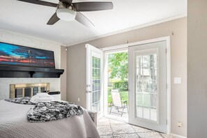 4 Schlafzimmer, Schreibtisch, Bügeleisen/Bügelbrett, WLAN