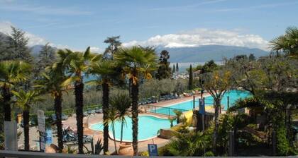 Vacation Park Internazionale Eden Mobilehome Viola Junior for 4 persons