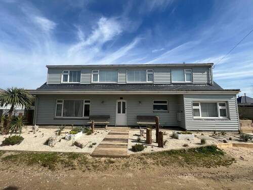 Beautiful Beach House in Camber - Pass the Keys
