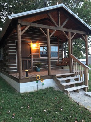 Exterior - Two Furnished cabins minutes from Patoka Lake and French Lick. Book 1 or 2  (Taswell)