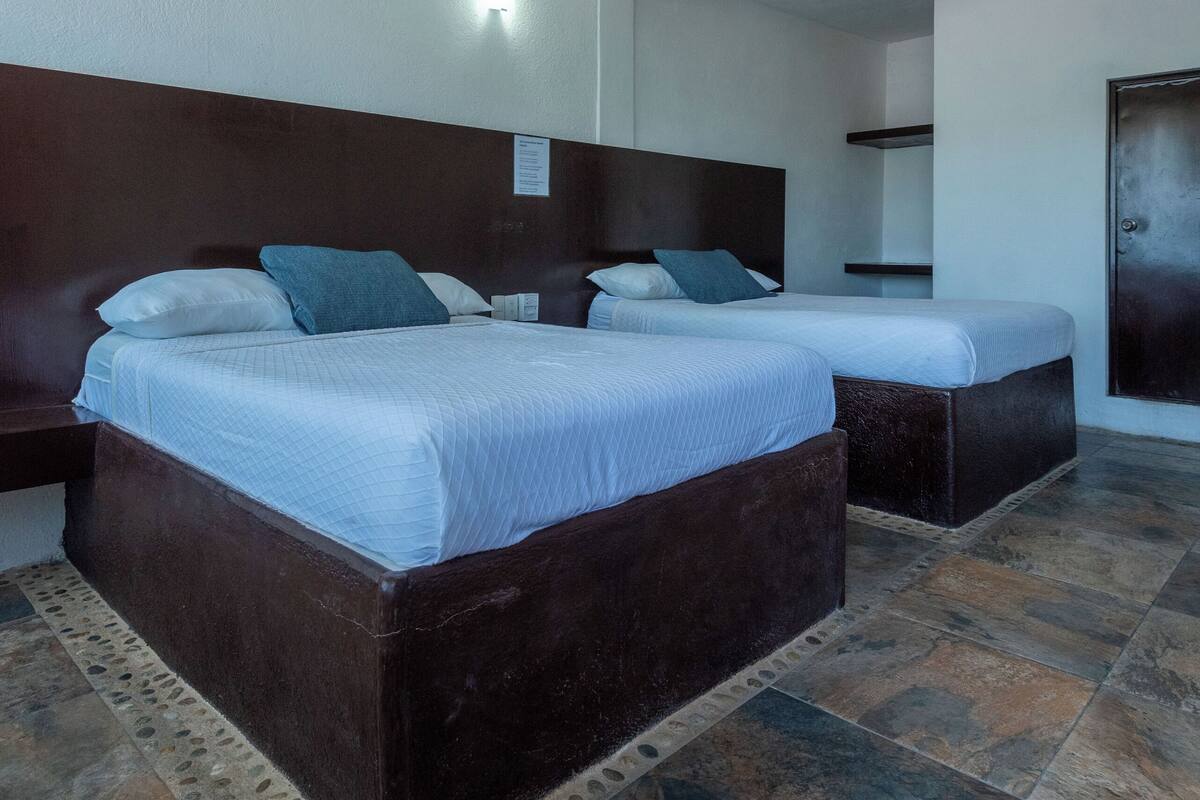 Habitación doble, balcón | Wifi gratis