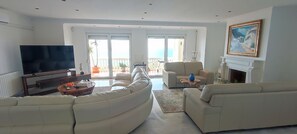 Living area - Villa Los Botijos (Benalmádena)