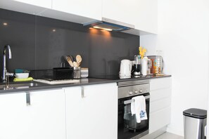 Apartment, City View | Private kitchen - Blossom Cozy Home (Ponta Delgada)