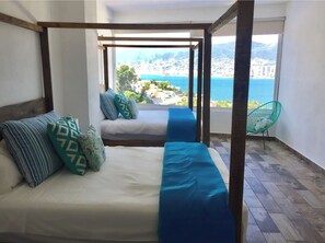 5 bedrooms, free WiFi, bed sheets - Beautiful big house with spectacular view and 2 pools. Welcome!  (Acapulco de Juárez)