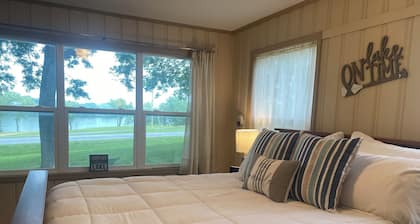 Cozy cottage at the Marion County Lake with A/C