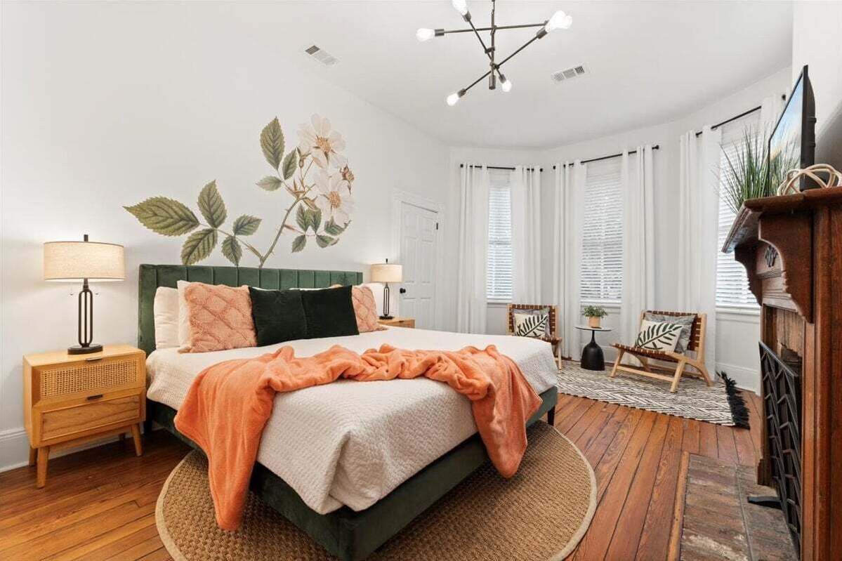 2 slaapkamers, een strijkplank/strijkijzer, reisbedje, gratis wifi