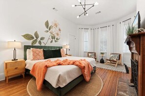 2 slaapkamers, een strijkplank/strijkijzer, gratis wifi, beddengoed