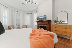 2 bedrooms, iron/ironing board, travel crib, free WiFi