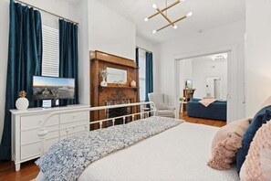 2 chambres, fer et planche à repasser, Wi-Fi gratuit, draps fournis