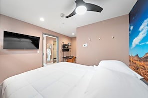10 habitaciones, tabla de planchar con plancha, wifi y ropa de cama 