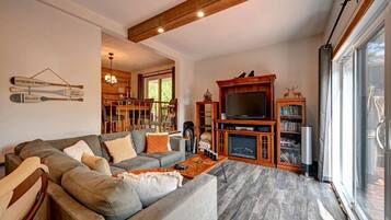 TV connectée, cheminée, jeux vidéo, chaßne hi-fi