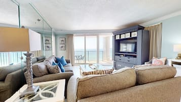 Condo, 2 Bedrooms (Beachside I 4144) | Living room