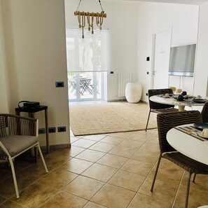 Daily full breakfast for a fee - Butera Apartments Luxury (Palermo)