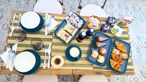 Daily full breakfast for a fee - Butera Apartments Luxury (Palermo)