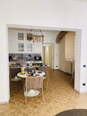 Daily full breakfast for a fee - Butera Apartments Luxury (Palermo)