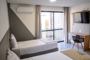 Standard Twin Room, 2 Twin Beds | In-room safe, desk, laptop workspace, blackout drapes