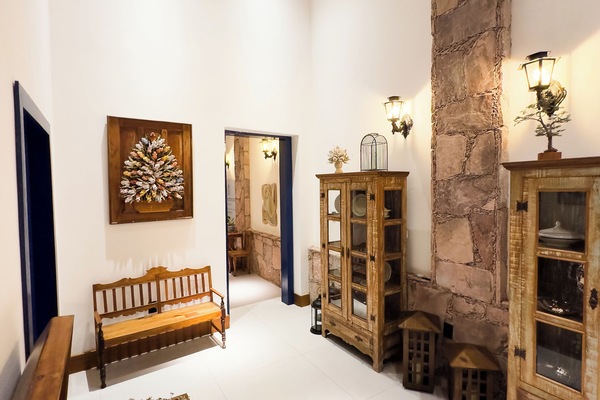 Comfort Room | Living area