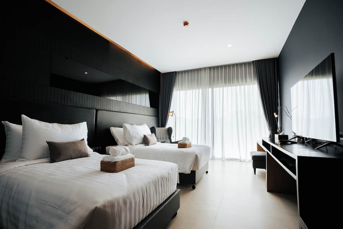 1 habitación y minibar con artículos gratuitos