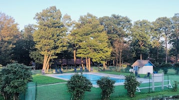 Indoor pool, outdoor pool