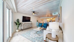 Apartment (Beachside II 4367) | Living room - Beachside 2 Sandestin by Gibson BR  (Miramar Beach)
