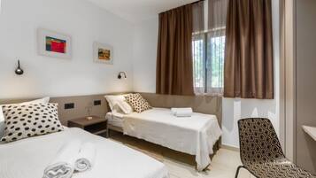 2 bedrooms, in-room safe, iron/ironing board, travel crib