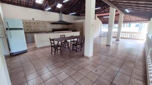 Dining - Sitio Aconchegante Para Familia, com Infraestrutura Completa a 40 min de SP (Ponunduva Cajamar)