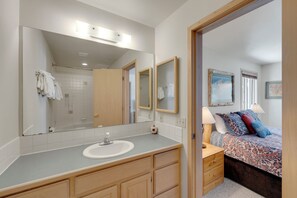 Hair dryer, towels