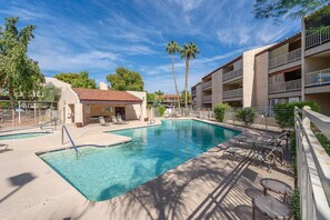 Outdoor pool, a heated pool