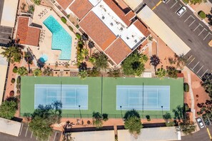 Outdoor pool, a heated pool - Relaxing Waterfront Oasis - Travel, Business, Travel Nurses, Sports, Medical (Phoenix)