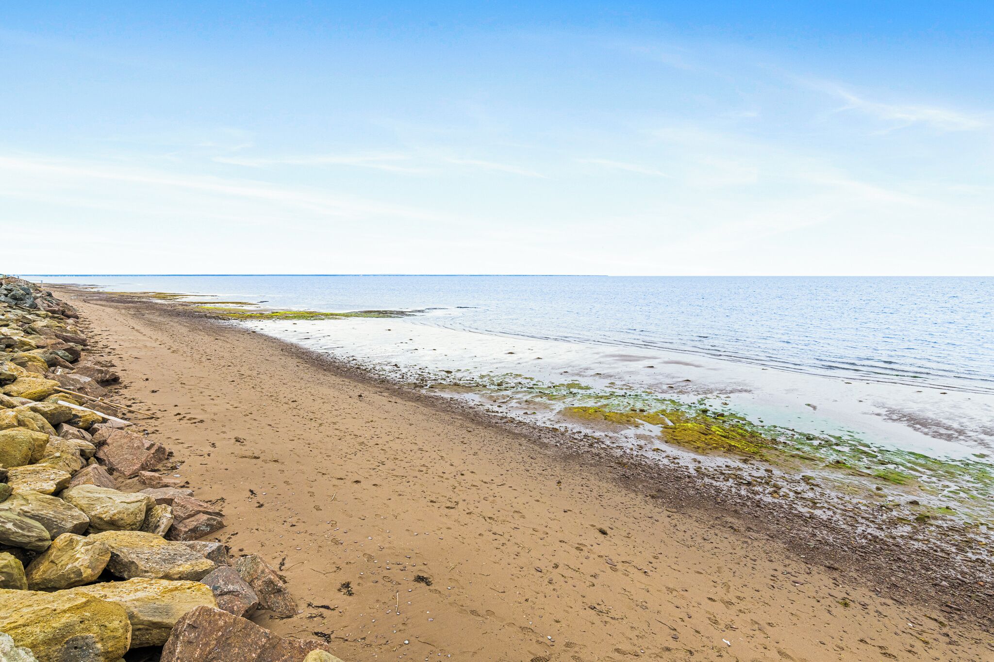 Sun loungers, beach towels