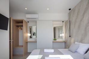 4 chambres, fer et planche à repasser, accès au Wi-Fi (inclus)