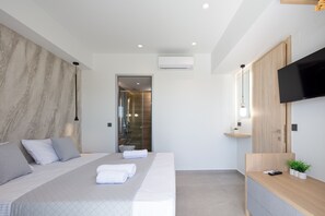 4 chambres, fer et planche à repasser, Wi-Fi gratuit, draps fournis