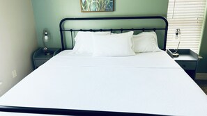 2 bedrooms, iron/ironing board, free WiFi, bed sheets - Fishing Kayak paradise beside Lake Tohoa Family Pet Friendly (Kissimmee)