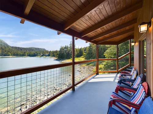 Stunning Oceanfront Home w/ Mountain Views!