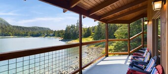 Stunning Oceanfront Home w/ Mountain Views!